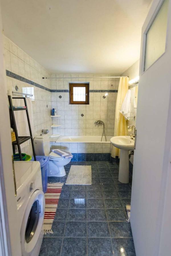 Rodomelo House - 3 Bedrooms Λεωνίδιο Εξωτερικό φωτογραφία